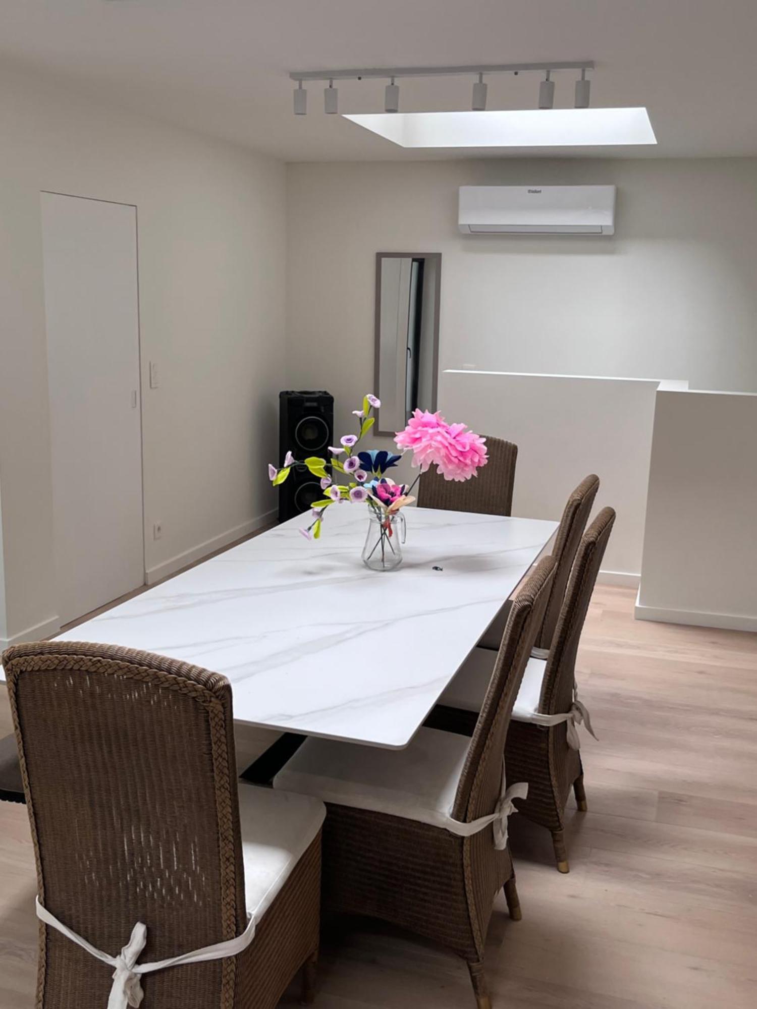 New Bright 180m2 Appartement,100m From The Middelkerke
