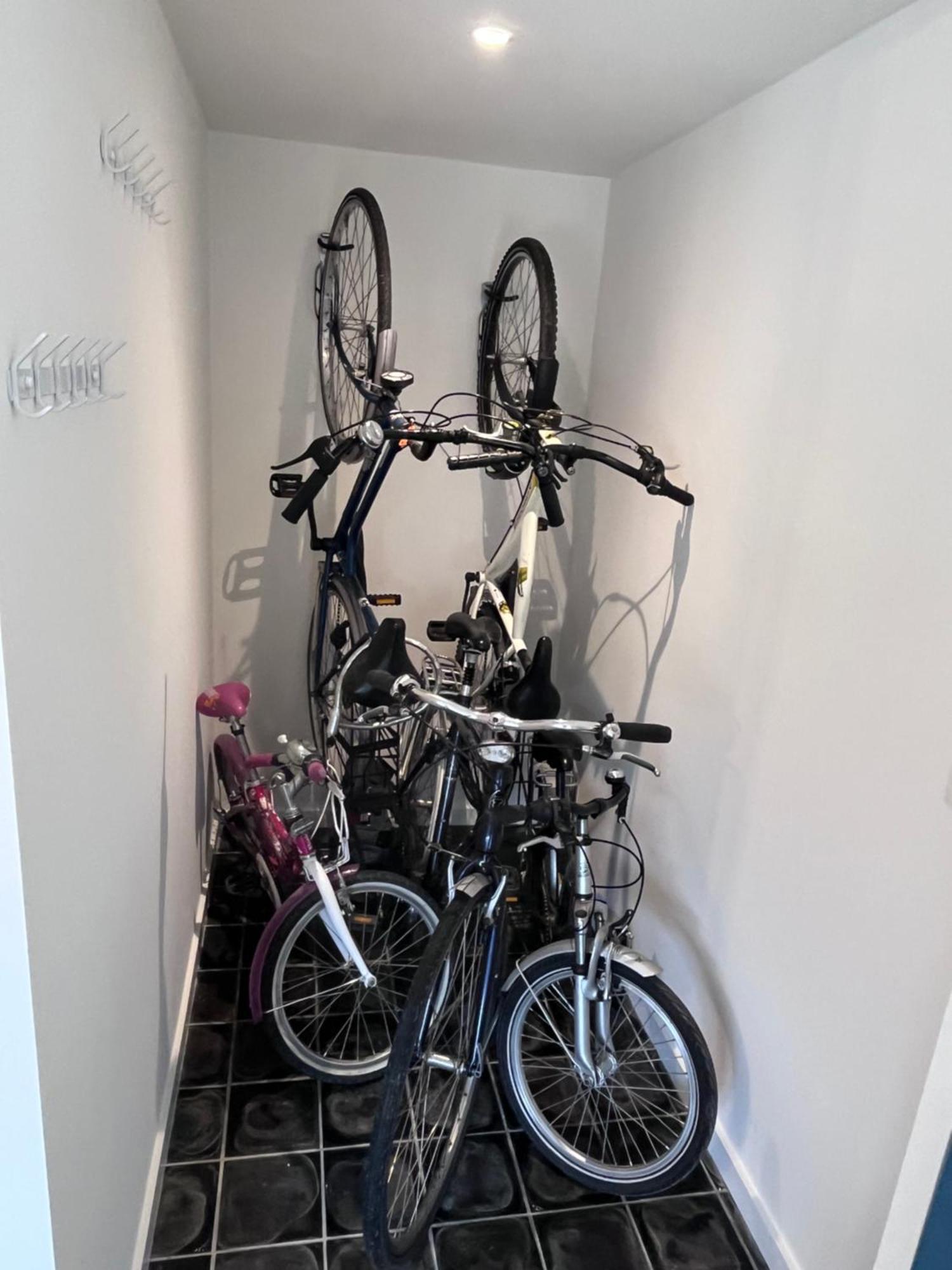 New Bright 180m2 Appartement,100m From The Apartment *